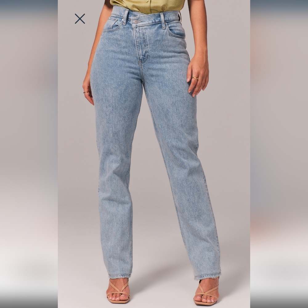 Abercrombie & Fitch 90's straight ultra high rise with criss cross waistband